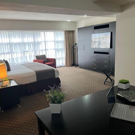 St Isidro Suites Corporate Housing Spa & Wellness Center Мехико Экстерьер фото