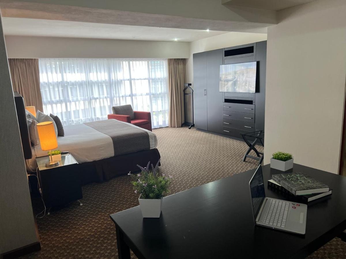 St Isidro Suites Corporate Housing Spa & Wellness Center Мехико Экстерьер фото